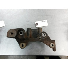 100D106 Accessory Bracket For 05-06 Mitsubishi Outlander  2.4